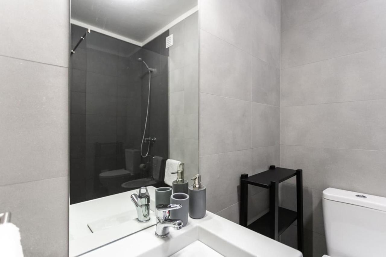 Aposentus - Elegant Functionality Porto Downtown Apartment Exterior photo