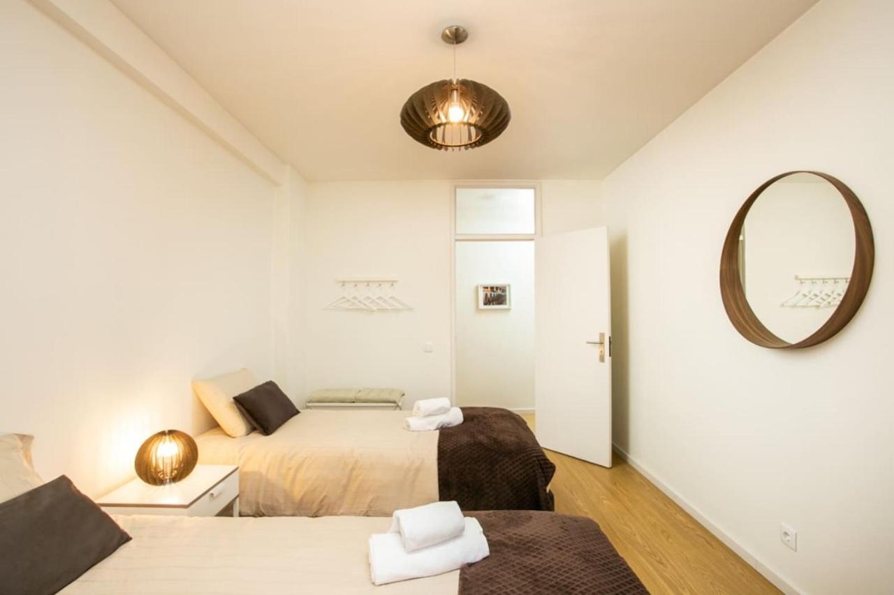 Aposentus - Elegant Functionality Porto Downtown Apartment Exterior photo